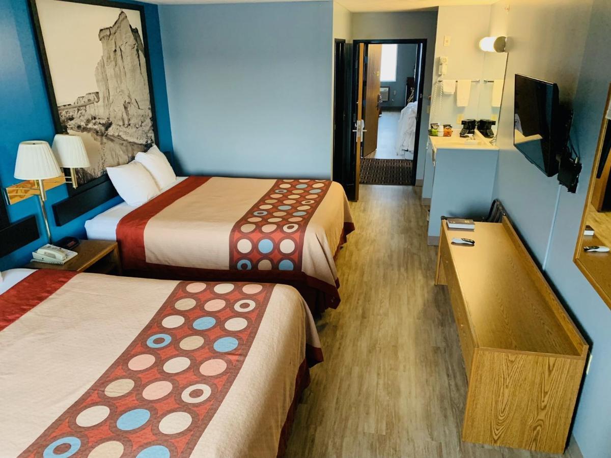 ซูเปอร์ 8 บาย วินด์แฮม เครต Motel Crete ภายนอก รูปภาพ